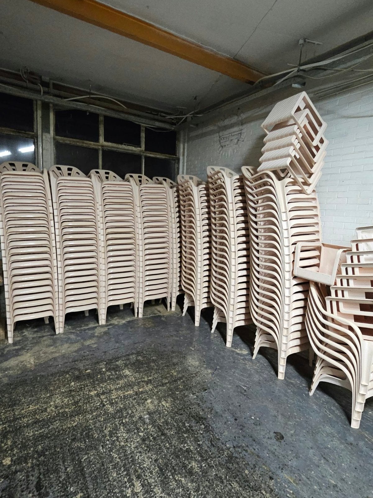 Grote partij zwembadstoelen / plastic stoelen, Ophalen, Kunststof, Gebruikt, Overige kleuren