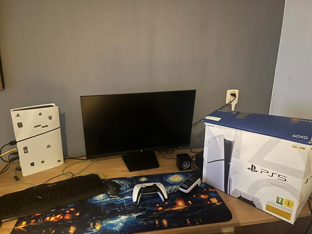 PlayStation 5 + gaming monitor – zo goed als nieuw, Spelcomputers en Games, Games | Sony PlayStation 5, Ophalen, Zo goed als nieuw