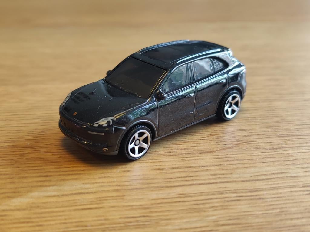 Matchbox Porsche Cayenne Turbo ZWART, Ophalen of Verzenden, Zo goed als nieuw, Auto