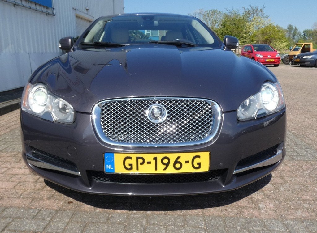 Jaguar XF 4.2 V8 PREMIUM LUXURY,Leer,Navi,Camera,APK 27-1-27, Auto's, Jaguar, Automaat, Gebruikt, 8 cilinders, 1850 kg