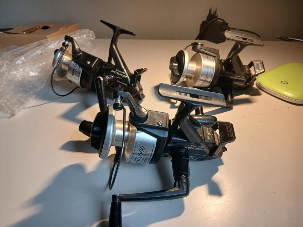 Shimano Baitrunner 4500 3 stuks, Ophalen of Verzenden, Molen