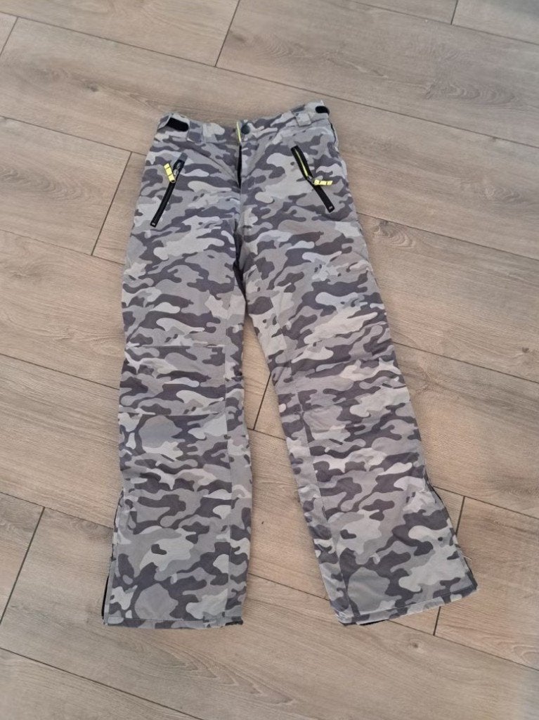 BOEFF Ski-/Snowboardbroek Camouflage Maat 164, Kinderen en Baby's, Kinderkleding | Maat 164, Ophalen of Verzenden, Jongen, Broek
