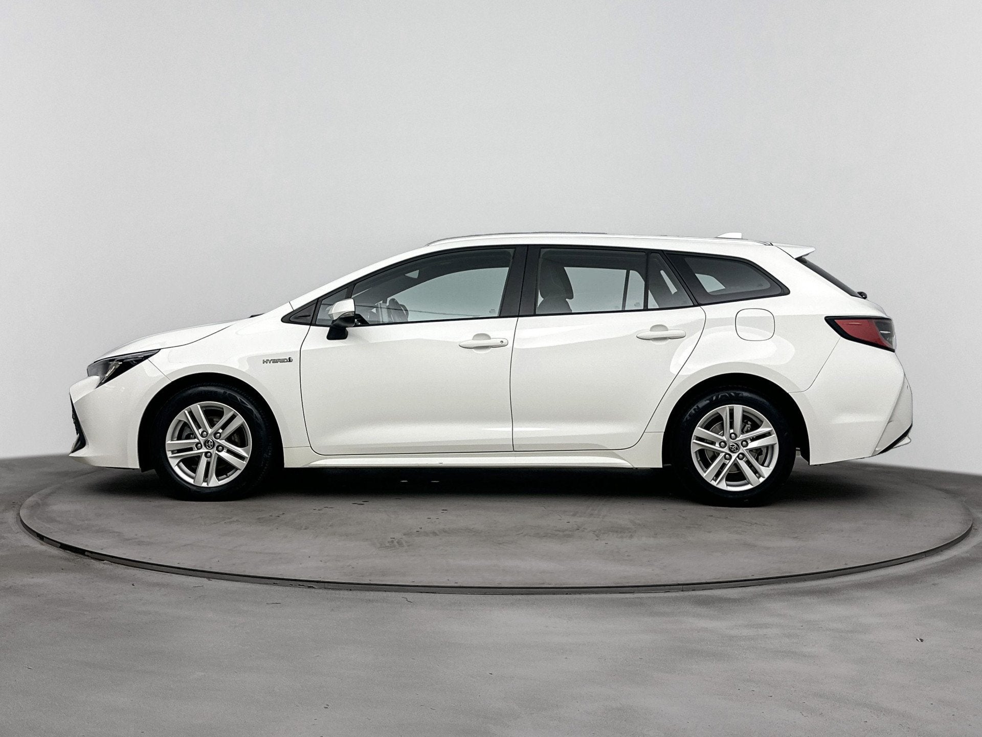Toyota Corolla Touring Sports 1.8 Hybrid Active | Navigatie, Auto's, 12 maanden, Gebruikt, 4 cilinders, Corolla