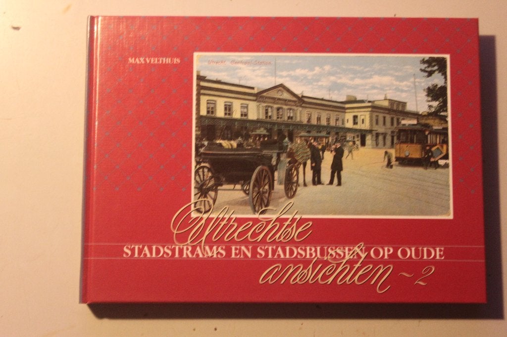 701j - boek - max velthuis - utrechtse stadstrams en stadsbu, Boeken, Ophalen of Verzenden, Gelezen