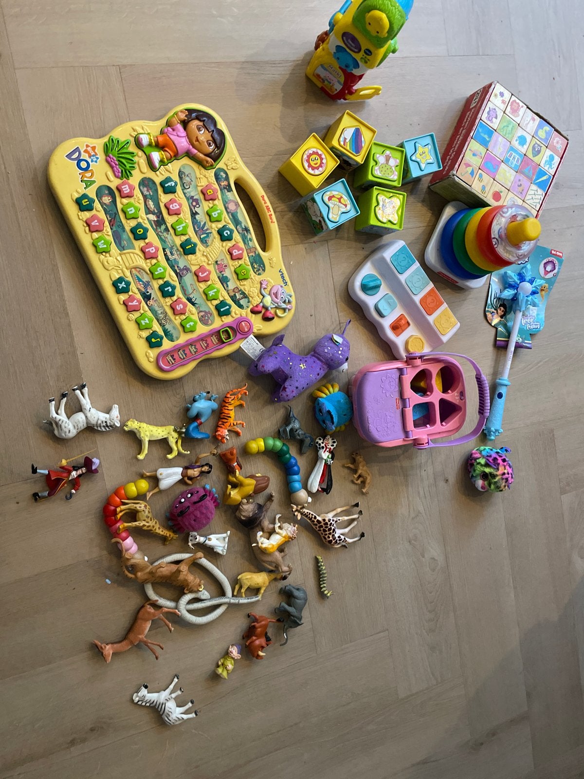 Grote speelgoedset: Dora, VTech, Fisher-Price en meer!, Ophalen of Verzenden, Gebruikt, Overige typen, Met geluid