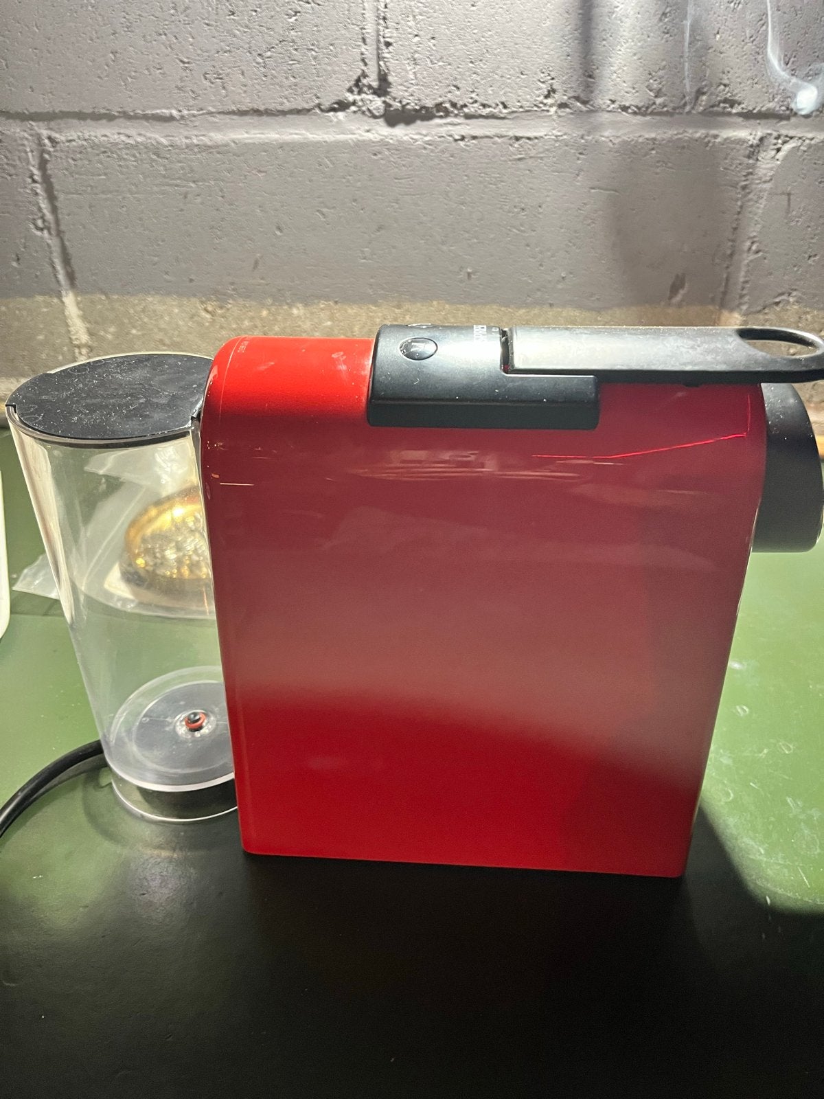 Foto 3 van Nespresso apparaat voor onderdelen - Rood