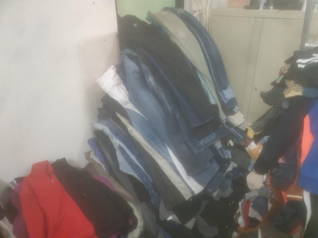 Grote partijen spijkerbroeken, Ophalen, Gedragen, Overige kleuren, Overige jeansmaten