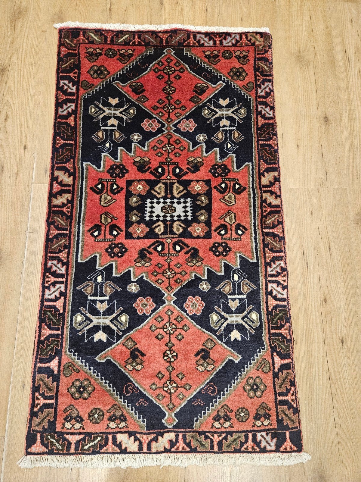 Handgeknoopt perzisch tapijt hamadan 133x71, Huis en Inrichting, Stoffering | Tapijten en Kleden, Info@SlatsAntiek.nl, Tweedehands