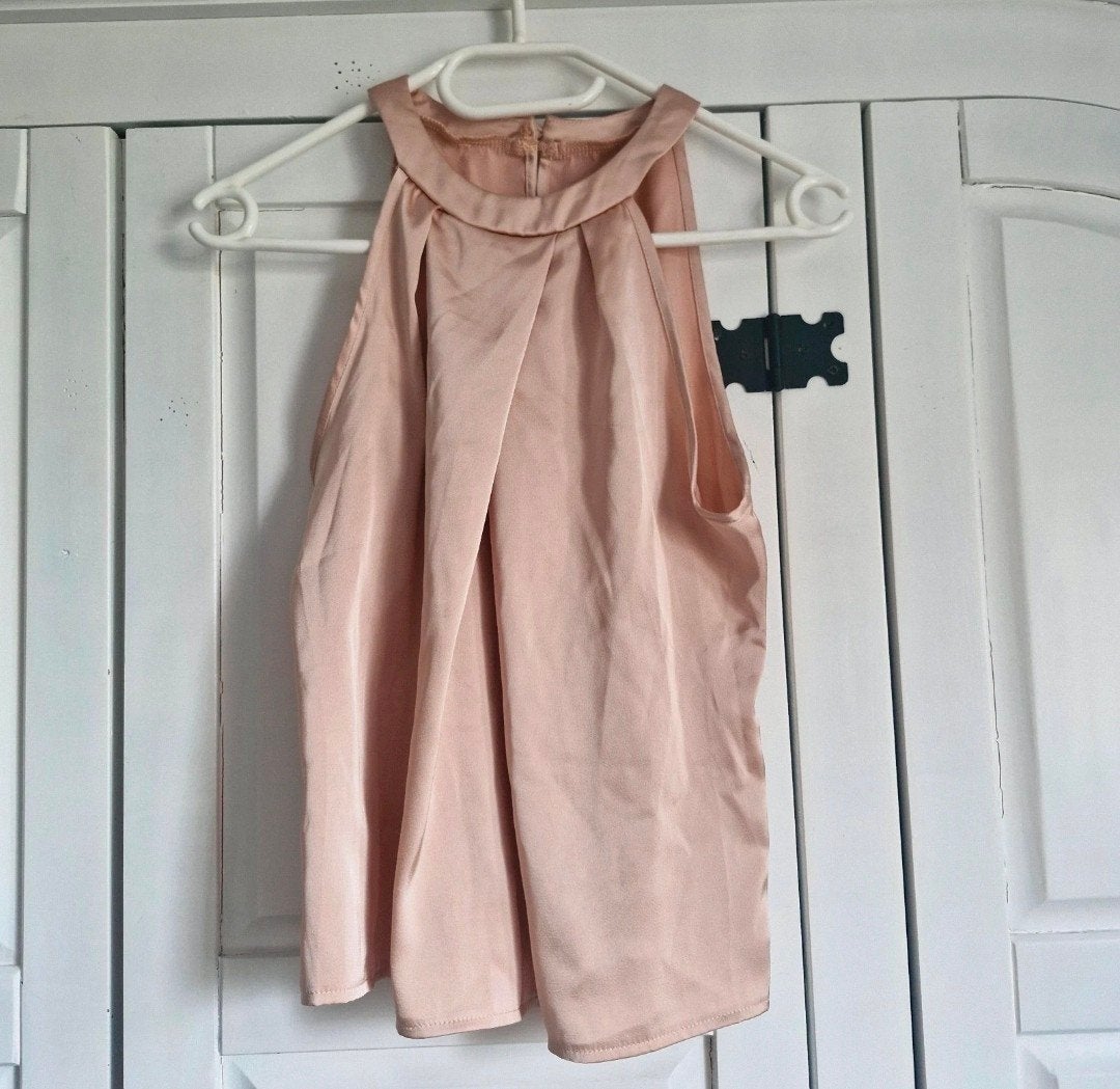 Nieuwe Satijnen Top Maat S, Kleding | Dames, Tops, Nieuw, Ophalen of Verzenden, Roze, Maat 36 (S)
