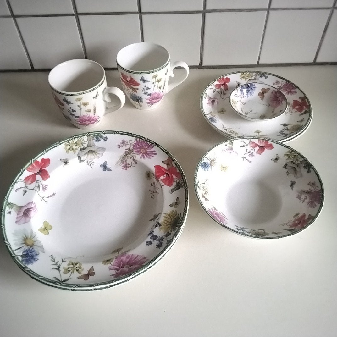 janneke brinkman  wild flowers + wilde bloemen, Ophalen of Verzenden, Zo goed als nieuw, Bord(en), Overige stijlen