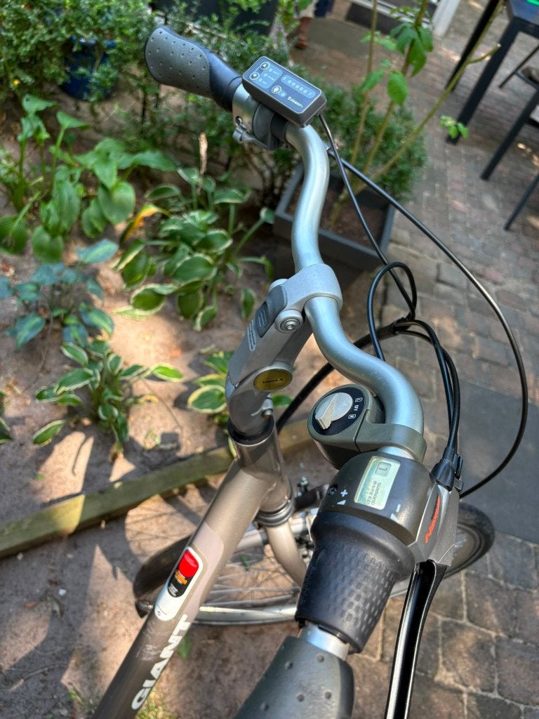 electrische damesfiets Giant, Ophalen, Gebruikt, Versnellingen, Giant
