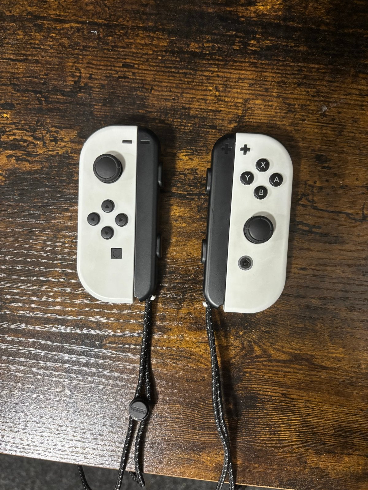Nintendo Switch Joy-Cons (wit) - L-knop werkt niet, Spelcomputers en Games, Ophalen, Gebruikt, Met 2 controllers, Switch OLED