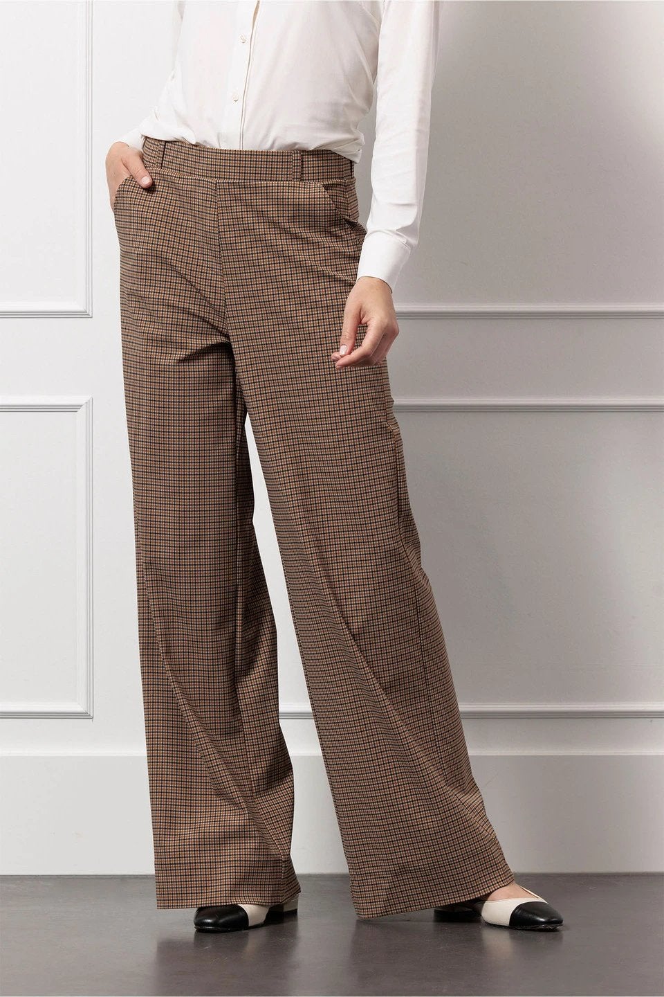 Studio Anneloes Lexie check broek caramel travelstof mt XL, Kleding | Dames, Broeken en Pantalons, Beige, Maat 46/48 (XL) of groter
