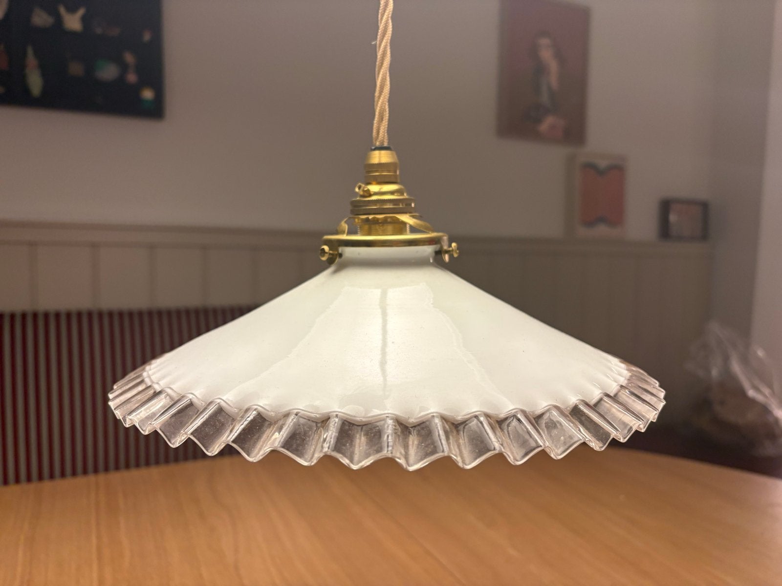 Set van 3 vintage opaline glazen hanglampen, Huis en Inrichting, Kasten | Televisiemeubels, Minder dan 50 cm, Ophalen of Verzenden