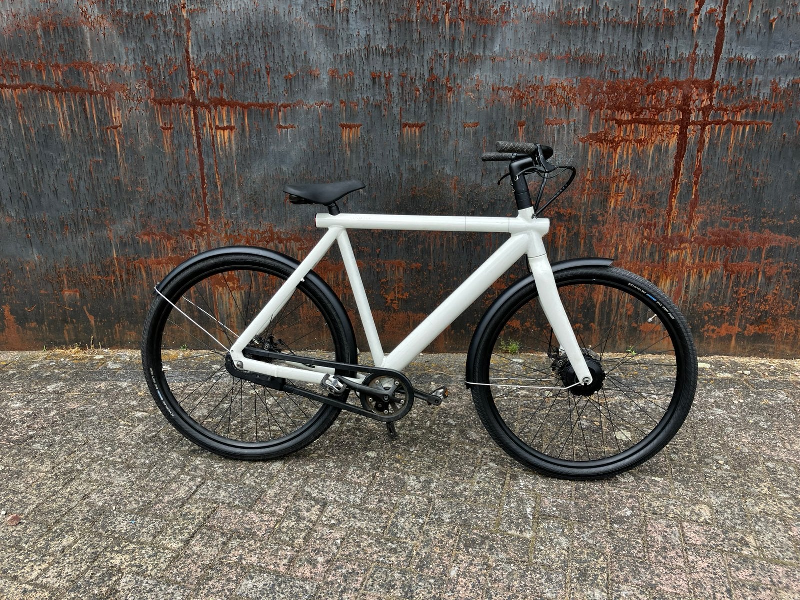 VanMoof S2 wit, Fietsen en Brommers, Elektrische fietsen, 59 cm of meer, Ophalen, Zo goed als nieuw, Vanmoof