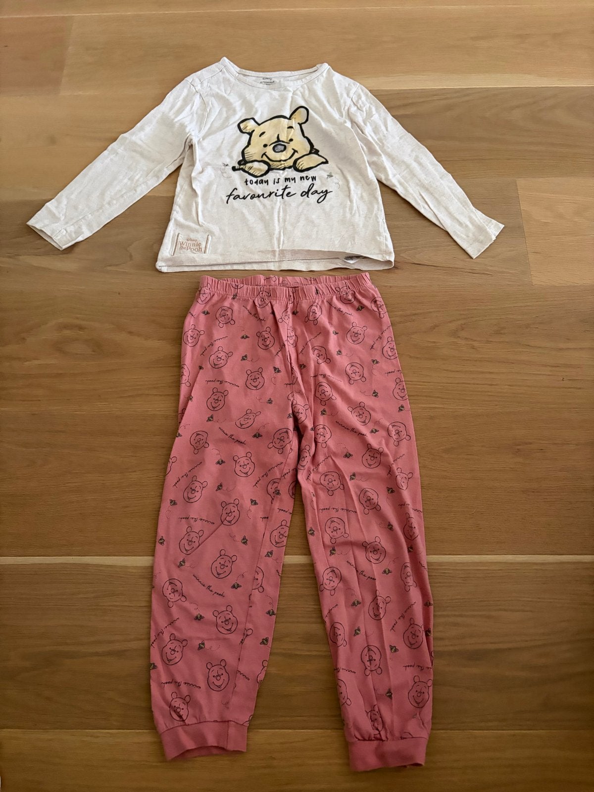 Primark Winnie de Poeh Pyjama Set - Lange Mouwen & Broek, Kinderen en Baby's, Ophalen of Verzenden, Gebruikt, Jongen of Meisje