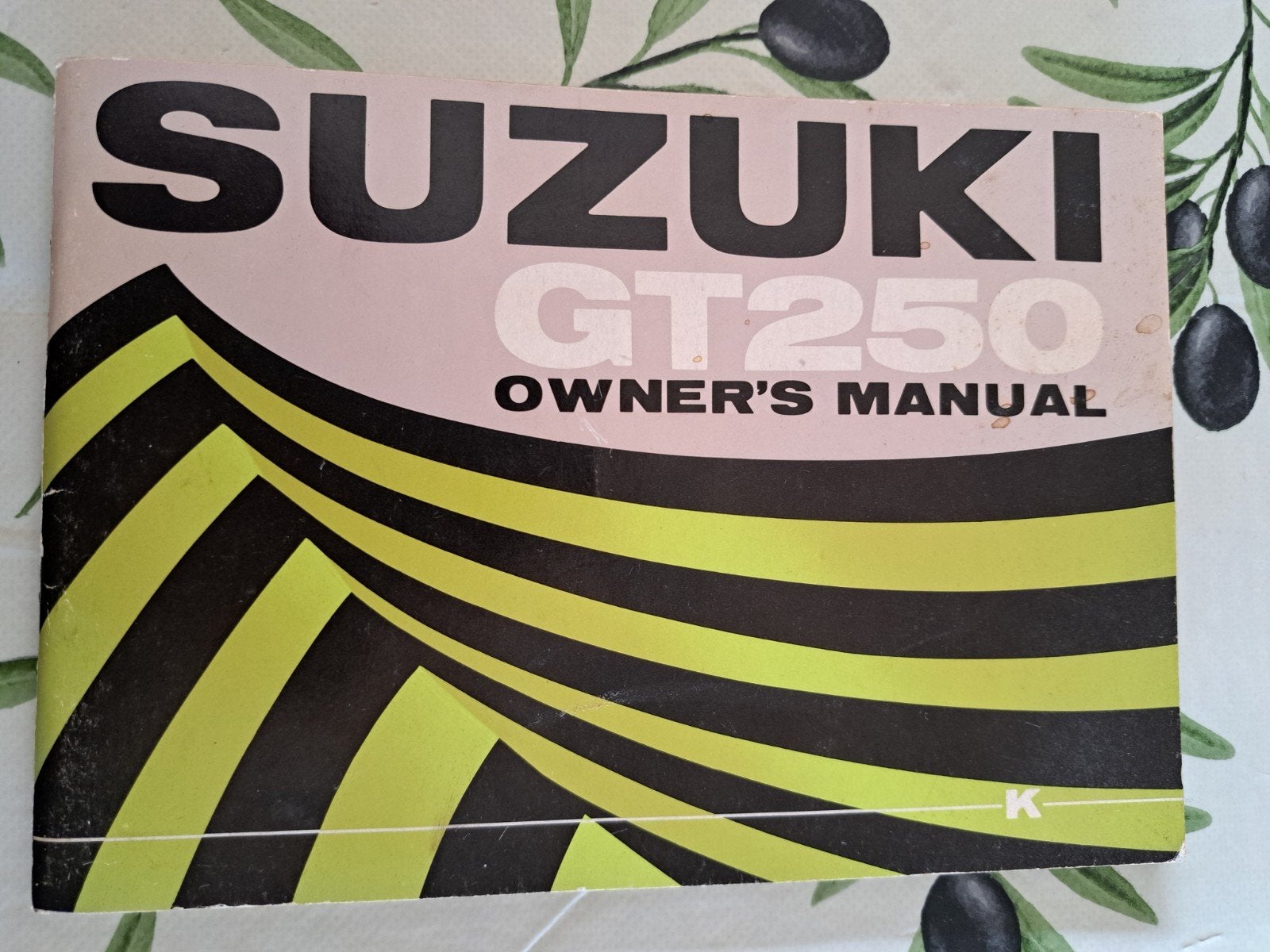 Suzuki GT250 Owners manual., Motoren, Ophalen of Verzenden, Suzuki