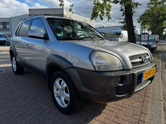 Hyundai Tucson 2.0i Dynamic Airco,Cruisecontrol Nette Auto, Gebruikt, 4 cilinders, Origineel Nederlands, Handgeschakeld