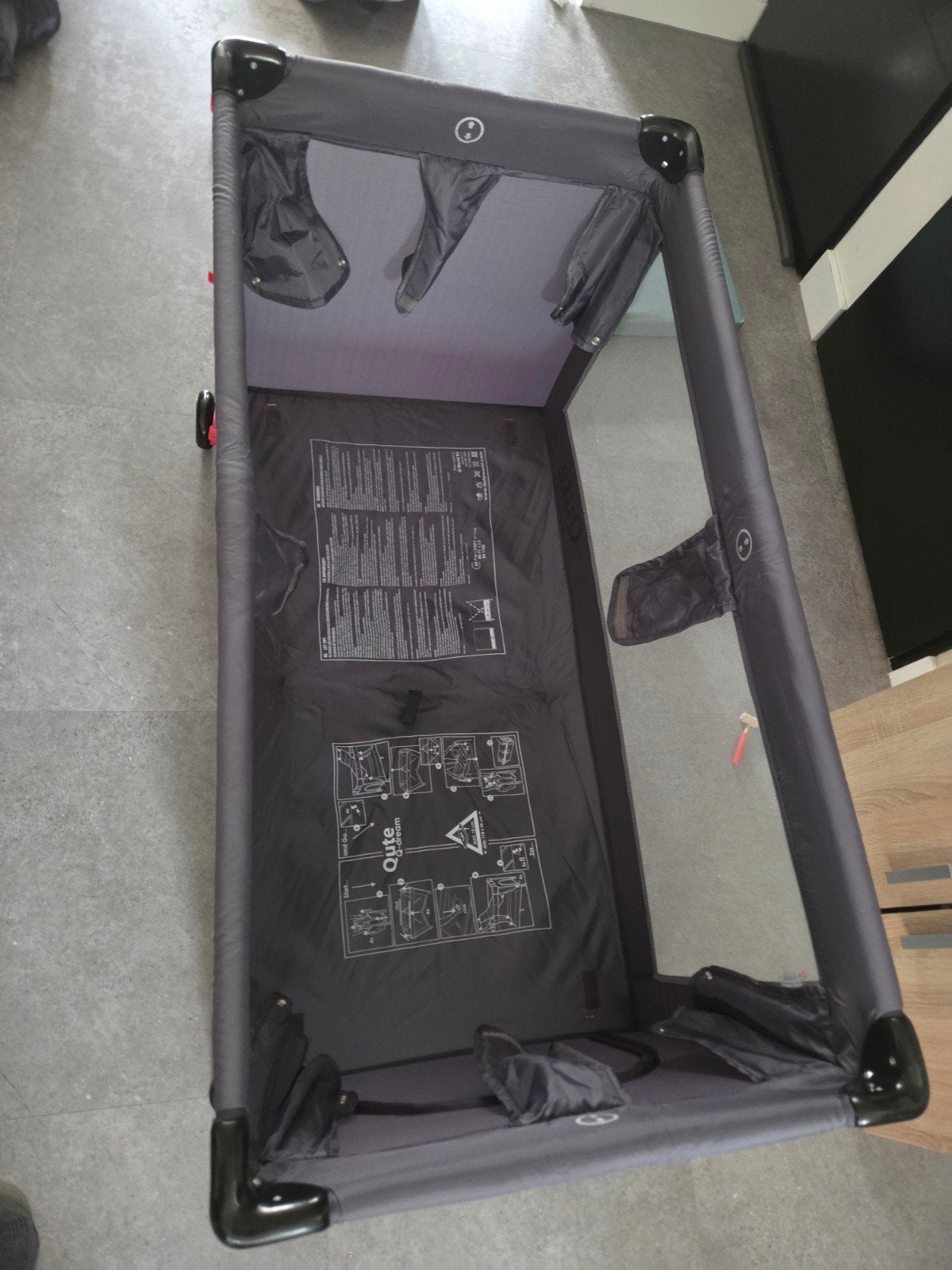 Campingbed qute, Ophalen, Zo goed als nieuw, Minder dan 140 cm, Minder dan 70 cm