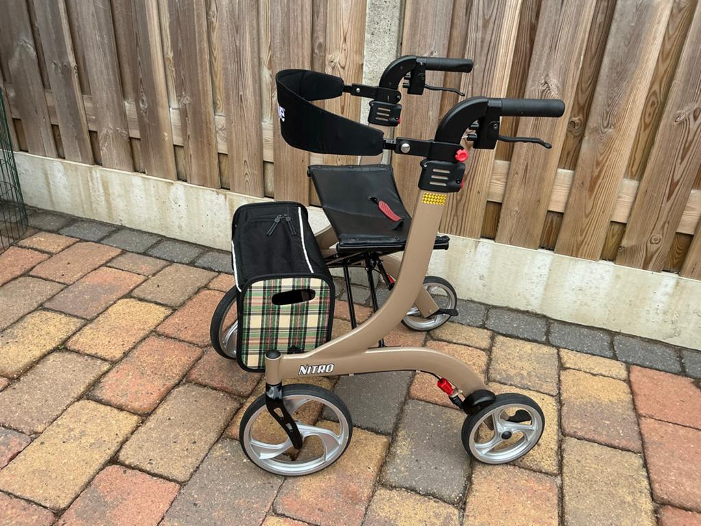 Nitro rollator met opbergtas, Diversen, Rollators, Ophalen