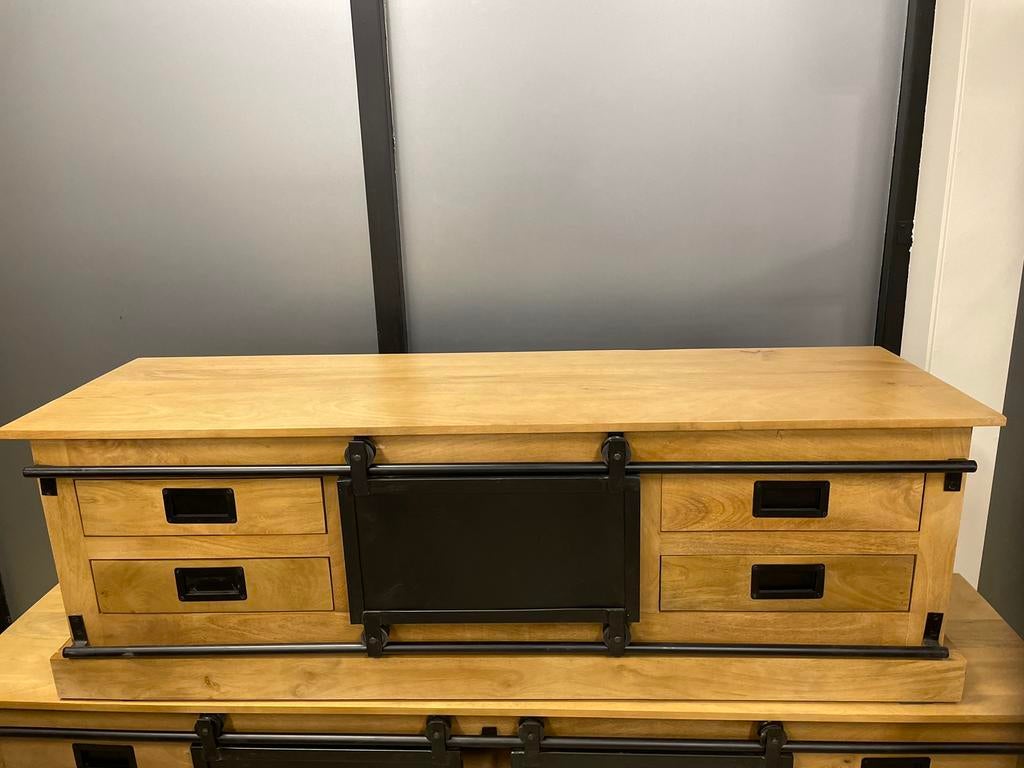 LEEGVERKOOP MANGO TV KAST BIJ CHEFMEUBEL VOORRAAD 399, Bruin, Ophalen of Verzenden, Zo goed als nieuw, Metaal