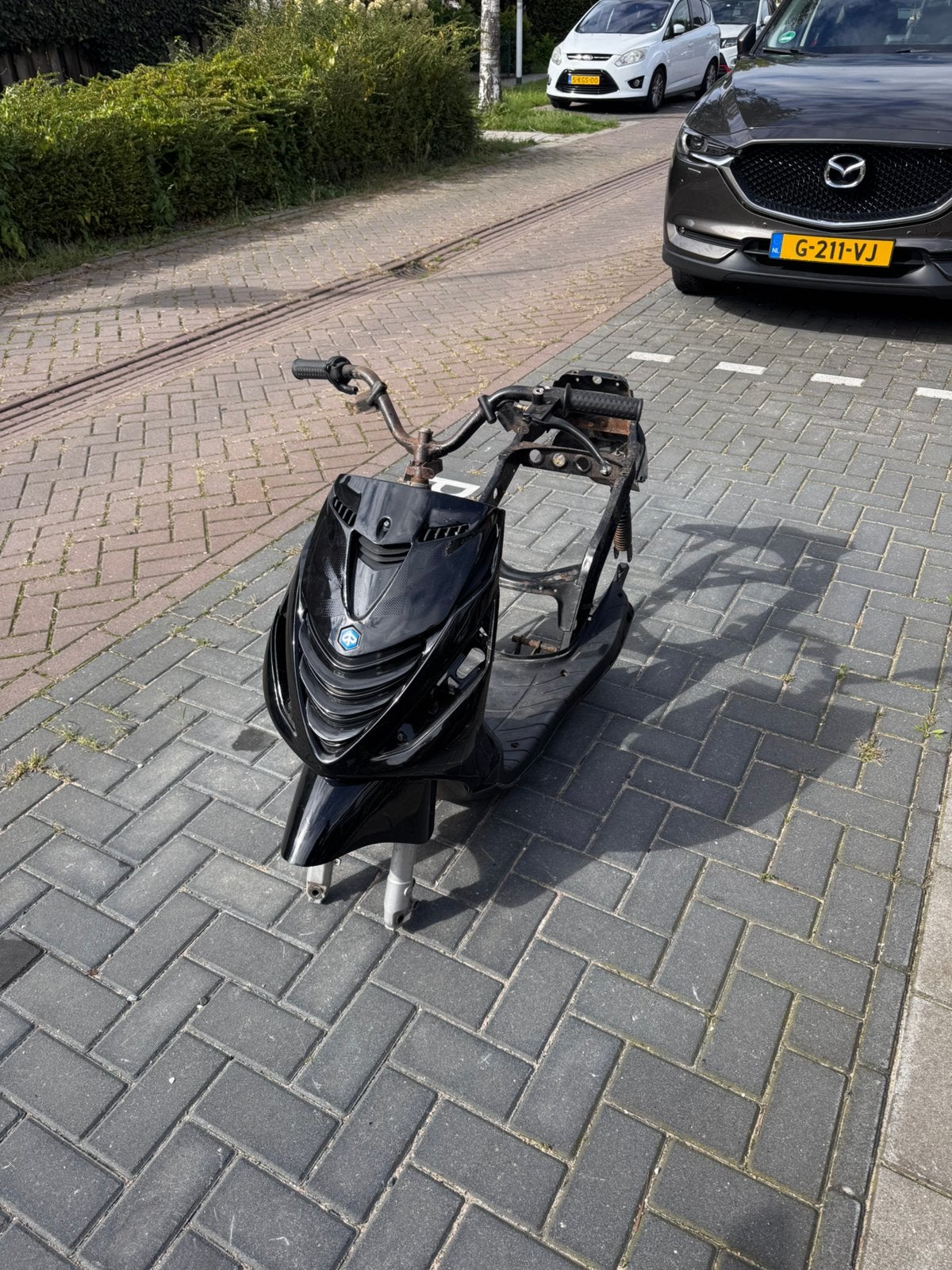 Zip brom (2t)2015 frame, Fietsen en Brommers, Ophalen of Verzenden, Zo goed als nieuw, Benzine, Zip