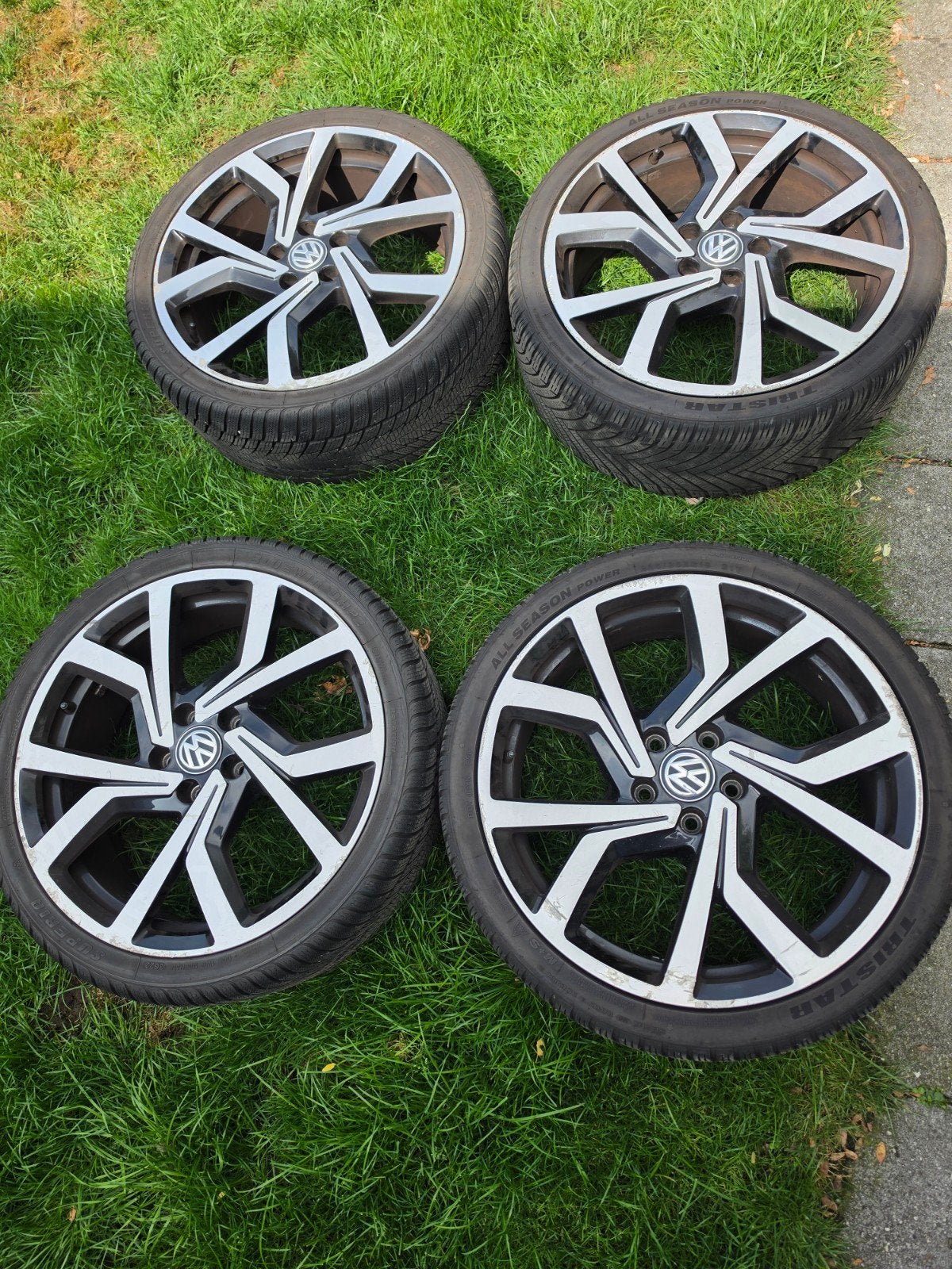 VW 19 inch velgen, Auto-onderdelen, Gebruikt, Banden en Velgen, 235 mm, All Season