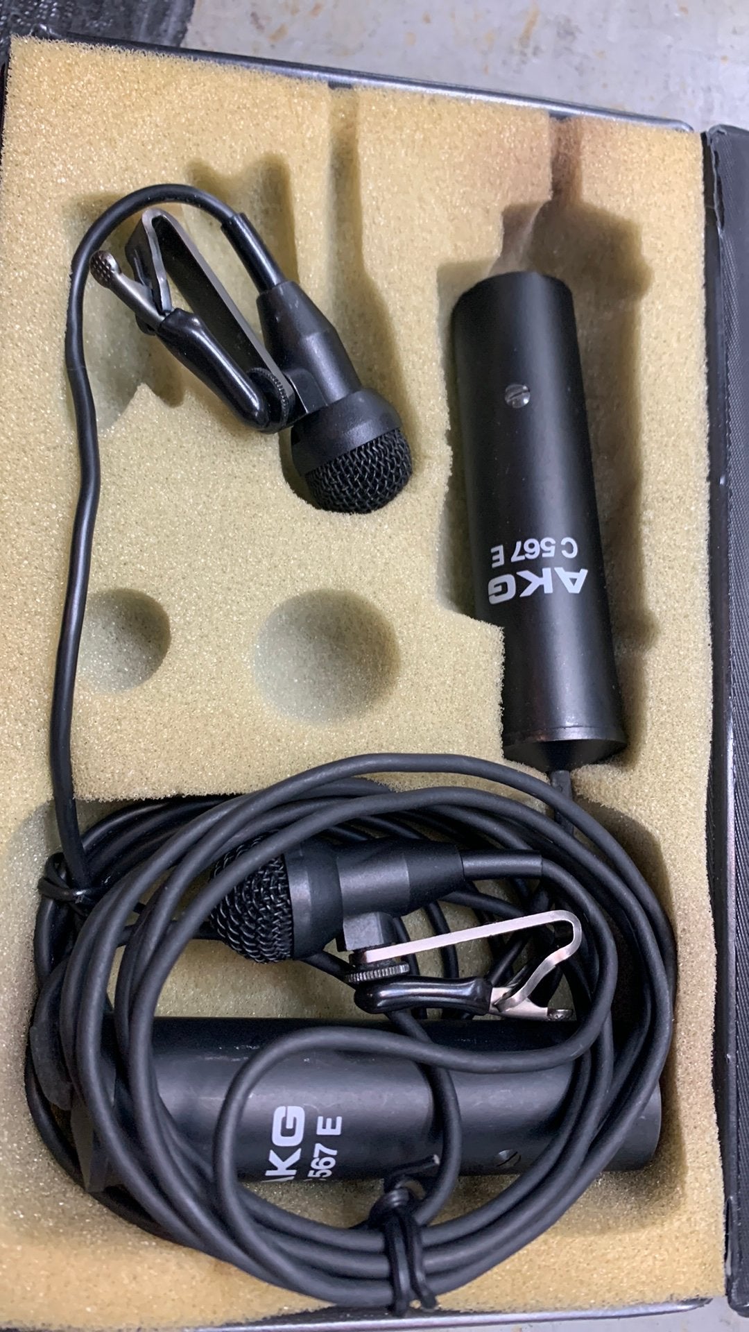 2 x AKG C567E lavelier mic incl 48V Phantom Adapter XLR, Ophalen of Verzenden, Zo goed als nieuw, Studiomicrofoon