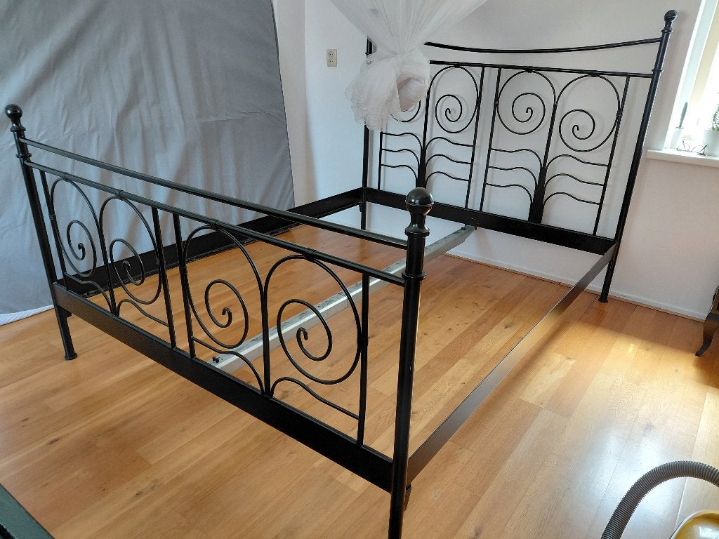 IKEA bedframe, model Noresund, zwart metaal, Ophalen, Gebruikt, Zwart, Tweepersoons