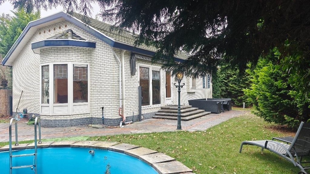 Instapklare gemeubileerde recreatiewoning te huur, Huizen en Kamers, Direct bij eigenaar, 5 kamers, 90 m², Schaijk