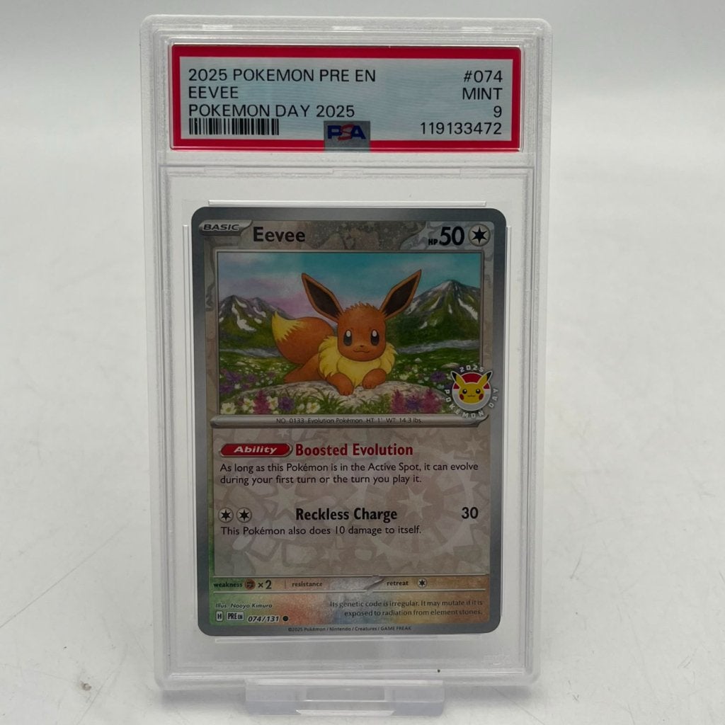 Eeevee Prismatic PSA 9 Pokemon Day 2025 Kaart, Zo goed als nieuw