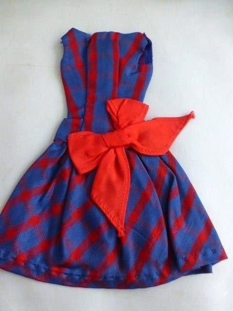 Vintage Barbie Beau Time #1651 (1966), Verzamelen, Ophalen of Verzenden, Nieuw, Kleertjes
