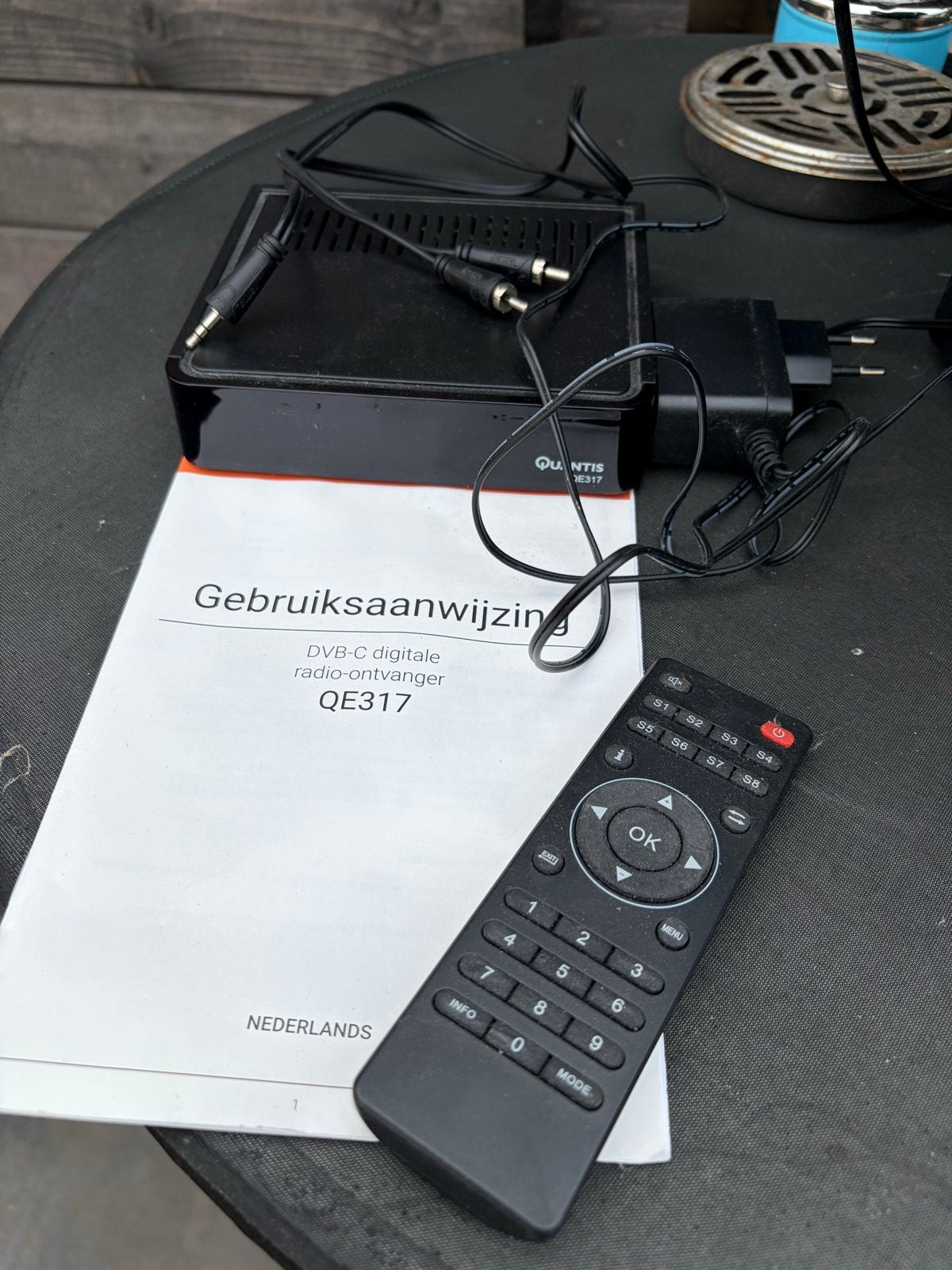 Quantis QE317 DVB-C digitale radio-ontvanger, Ophalen of Verzenden, Zo goed als nieuw, Decoder