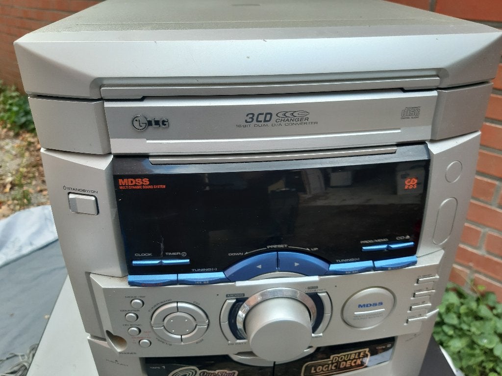 Foto 4 van Stereo-set LG model FFH376AD, 3 CD wisselaar, boxen mogelij