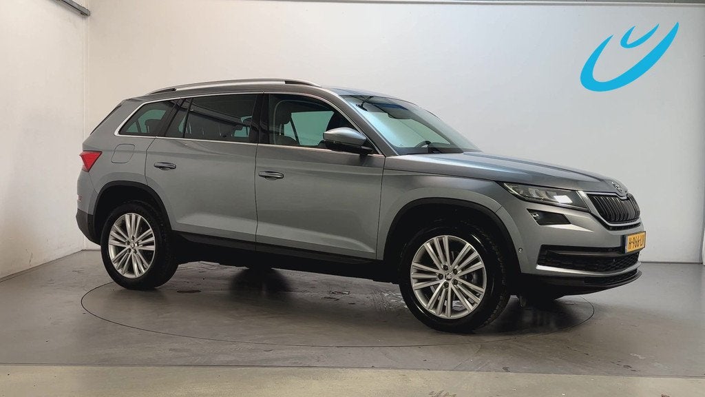 Skoda Kodiaq 1.5 TSI DSG Business Edition Plus 7p. 360 Camer, Auto's, Skoda, 4 cilinders, 7 stoelen, Origineel Nederlands, Bedrijf