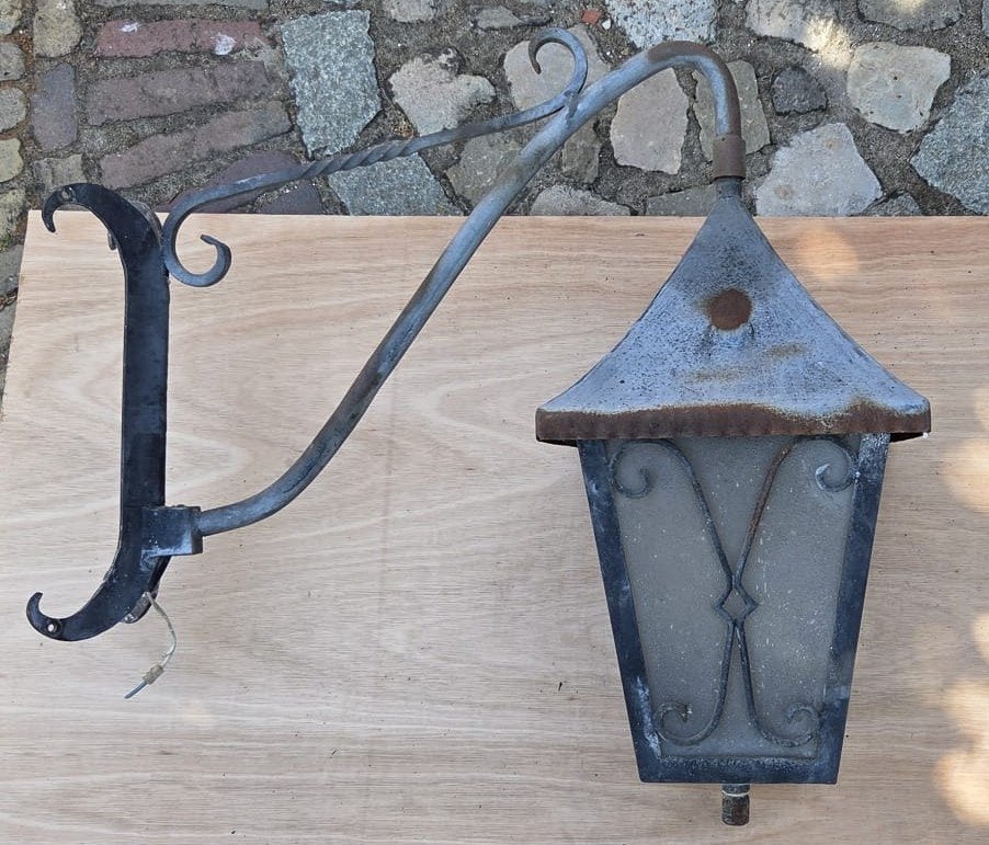 Vintage buitenlamp (hoekbevestiging), Ophalen, Gebruikt, Wandlamp, Netvoeding