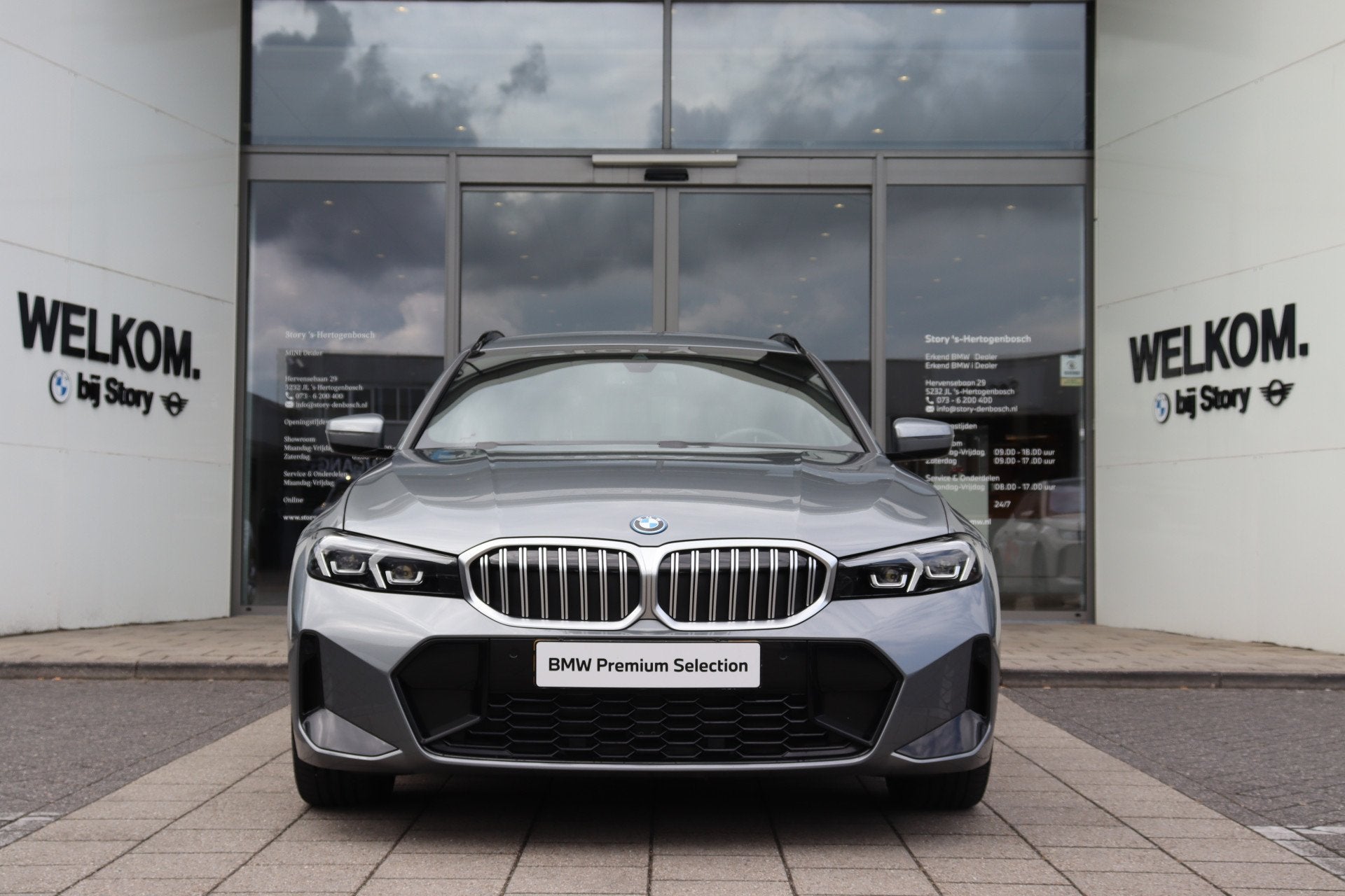 BMW 3 Serie Touring 330e M Sport Automaat / Trekhaak / Sport, Auto's, Achterwielaandrijving, Gebruikt, 4 cilinders, Met garantie (alle)