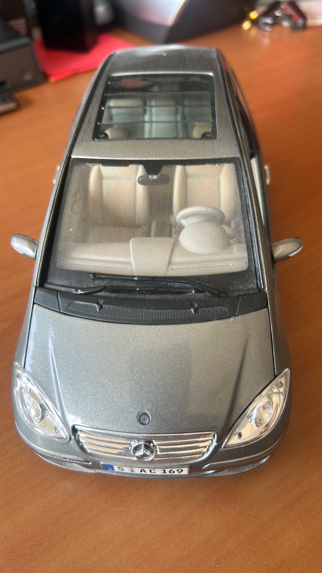 Mercedes A-Klasse 1:18, Hobby en Vrije tijd, Modelauto's | 1:18, Ophalen, Nieuw