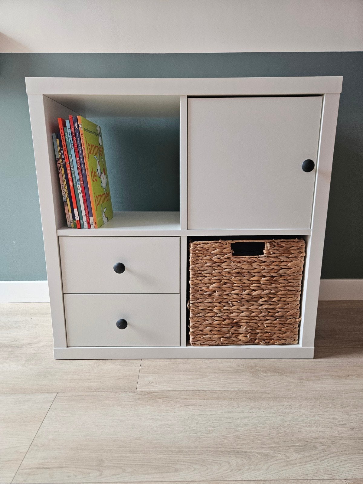 IKEA KALLAX open kast wit (2x2 / 77x77 cm) incl. inzet, Ophalen, Zo goed als nieuw, Minder dan 150 cm, Minder dan 100 cm