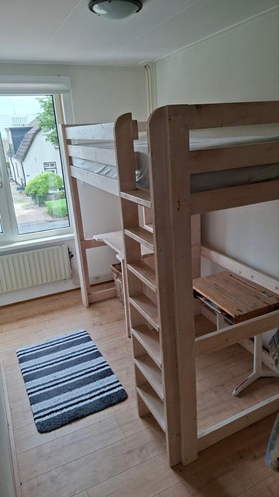 Hoogslaper 90x200 met lattenbodem, trap en bureau, Huis en Inrichting, Slaapkamer | Stapelbedden en Hoogslapers, Ophalen of Verzenden