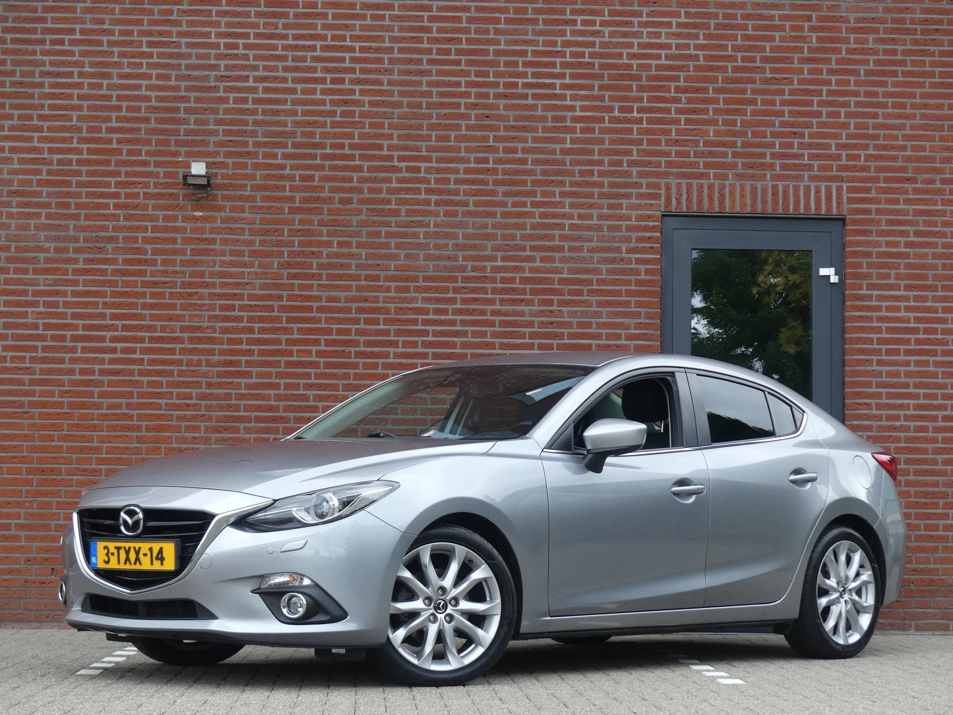 Mazda 3 2.0 GT-M / Trekhaak / Nieuwstaat (bj 2014), Auto's, Mazda, Voorwielaandrijving, Gebruikt, Zwart, 4 cilinders