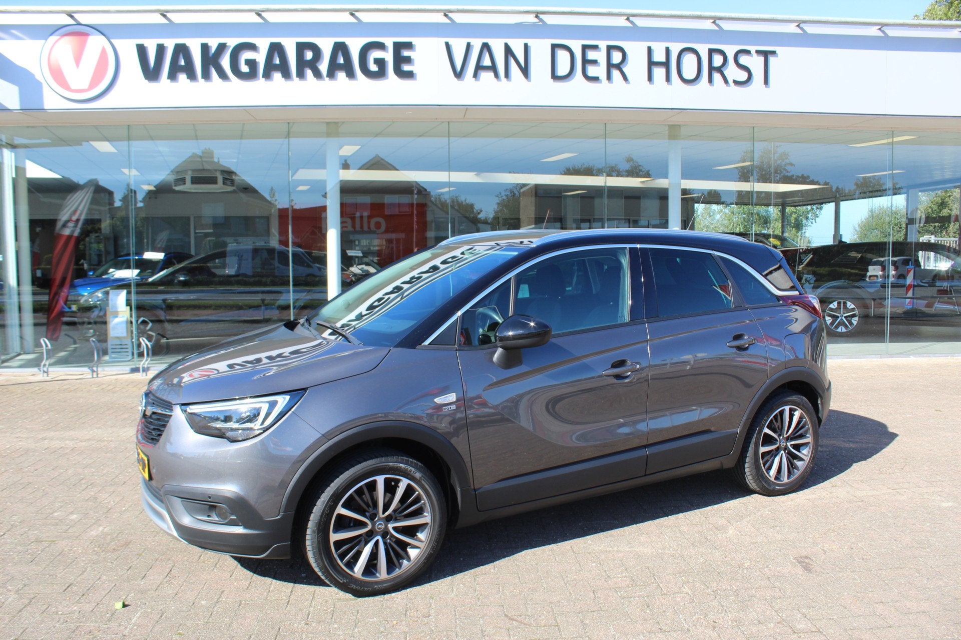 Opel Crossland X 1.2 Turbo 120 Jaar Edition , 111pk Navigati, Auto's, 12 maanden, Gebruikt, 1199 cc, Bedrijf