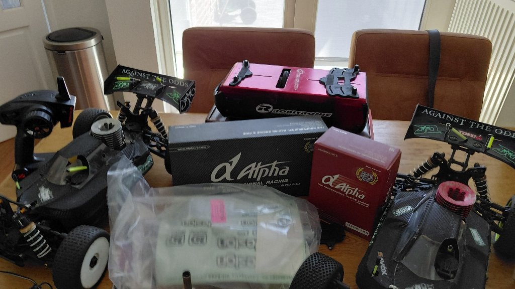 2x JQ nitro buggy's te koop, Ophalen, Gebruikt, Auto offroad, Schaal 1:8