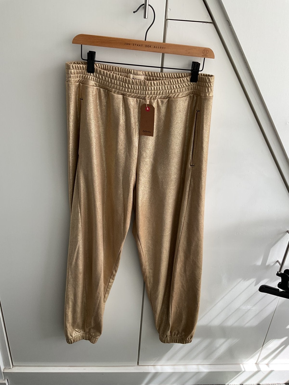 Bellerose goude joggerbroek maat 176 (S) nieuw, Ophalen of Verzenden, Nieuw, Meisje, Broek