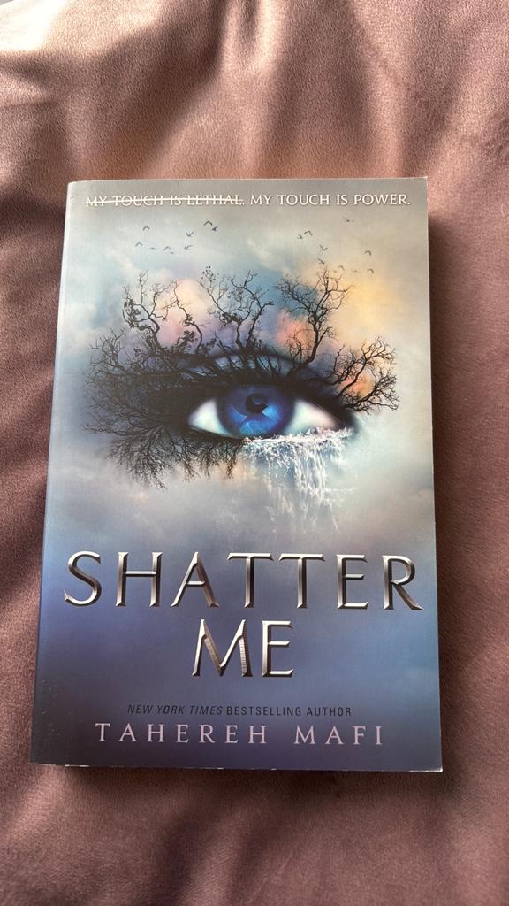 Tahereh Mafi - Shatter Me, Boeken, Fantasy, Ophalen of Verzenden, Zo goed als nieuw, Tahereh Mafi