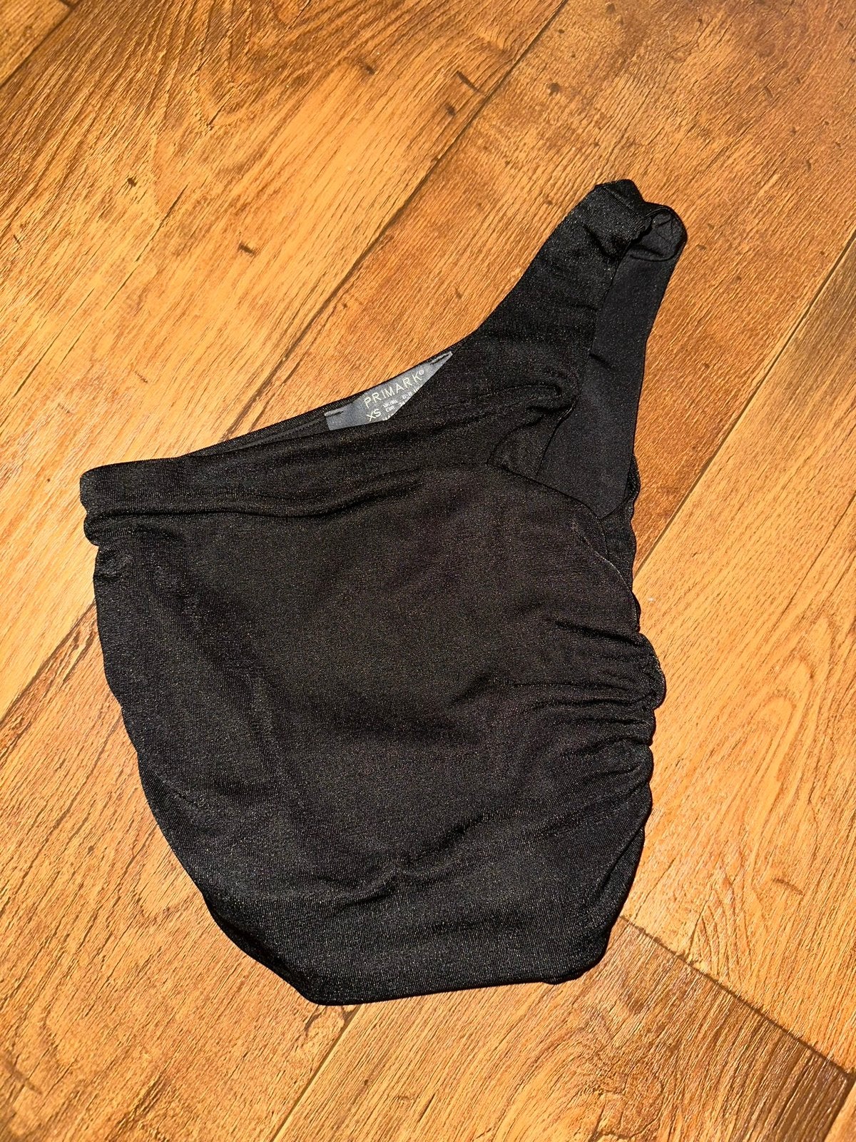 Dames nieuwe zwarte one shoulder crop top, Kleding | Dames, Tops, Zwart, Ophalen of Verzenden, Zo goed als nieuw, Zonder mouw