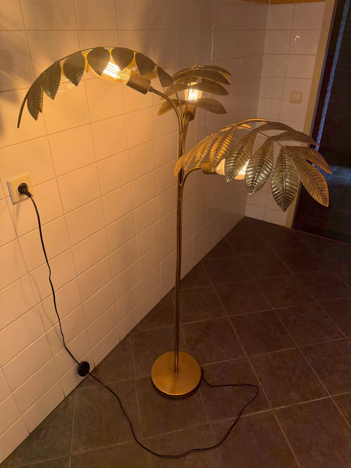 Gouden palmboom vloerlamp met 3 lichtpunten, Huis en Inrichting, Lampen | Vloerlampen, Zo goed als nieuw, 150 tot 200 cm, Metaal