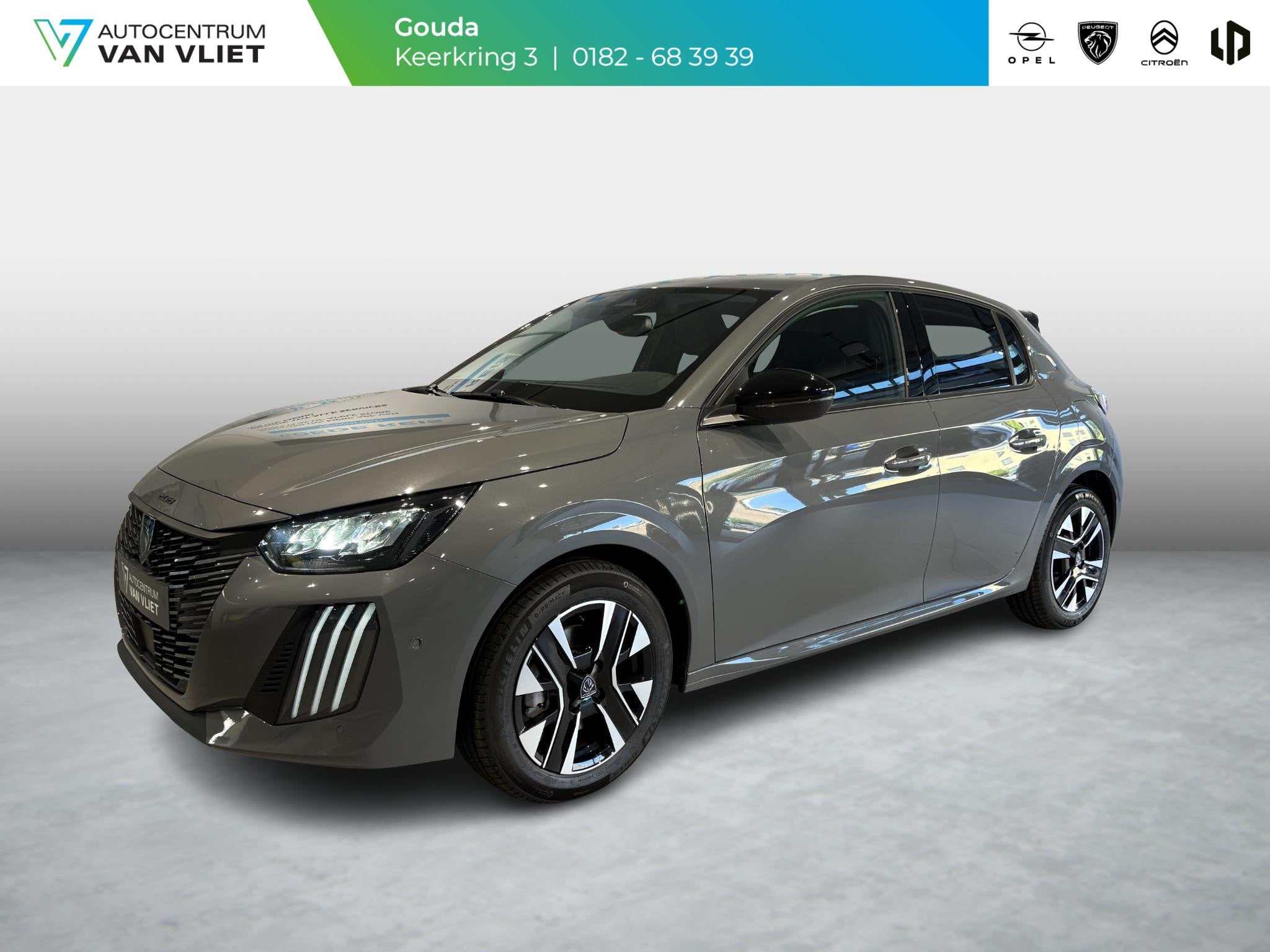 Peugeot 208 1.2 Hybrid 110 e-DCS6 Allure | Navigatie | Camer, Auto's, 1195 kg, Gebruikt, Euro 6, 1199 cc