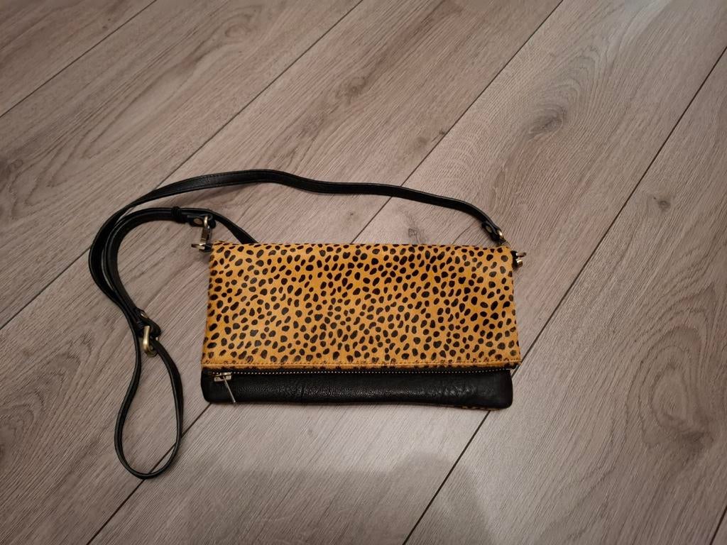 Crossbody tas, Ophalen of Verzenden, Zo goed als nieuw, Zwart, Schoudertasje
