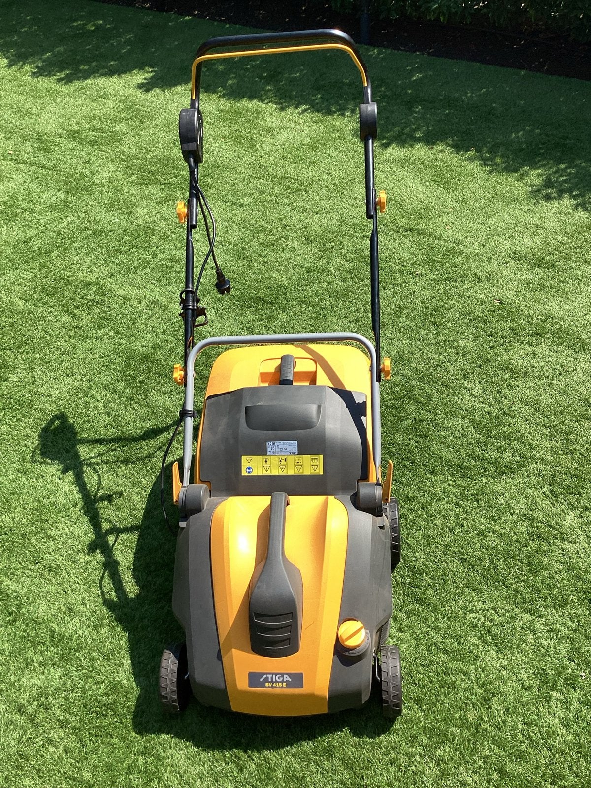 Stiga SV 415E Elektrische Verticuteermachine met Toebehoren, Ophalen, Zo goed als nieuw, Elektrisch